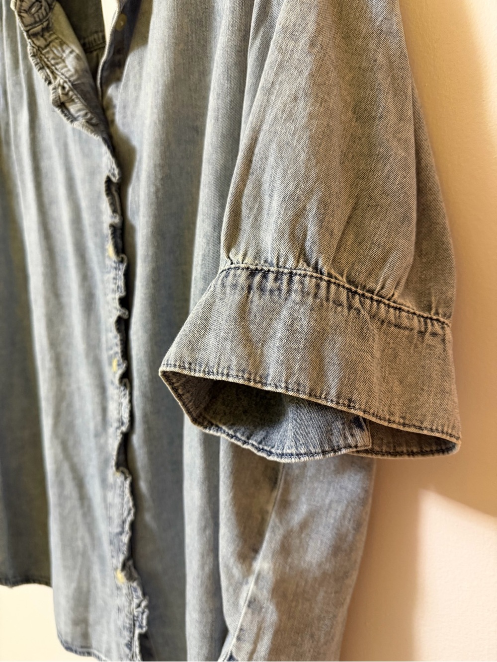 NEW Gap Jean jacket - Picture 5 of 8